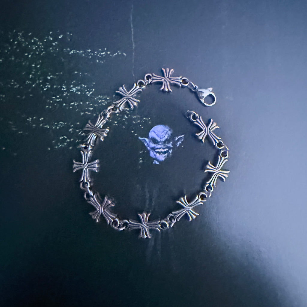 Simple cross bracelet (pre-order)